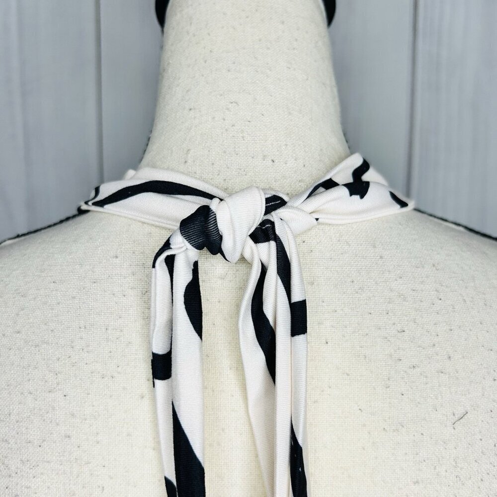 SHEIN Women's Black Ivory Satin Tie-Neck Halter Crop Top Smocked Back Sz S - Picture 7 of 8